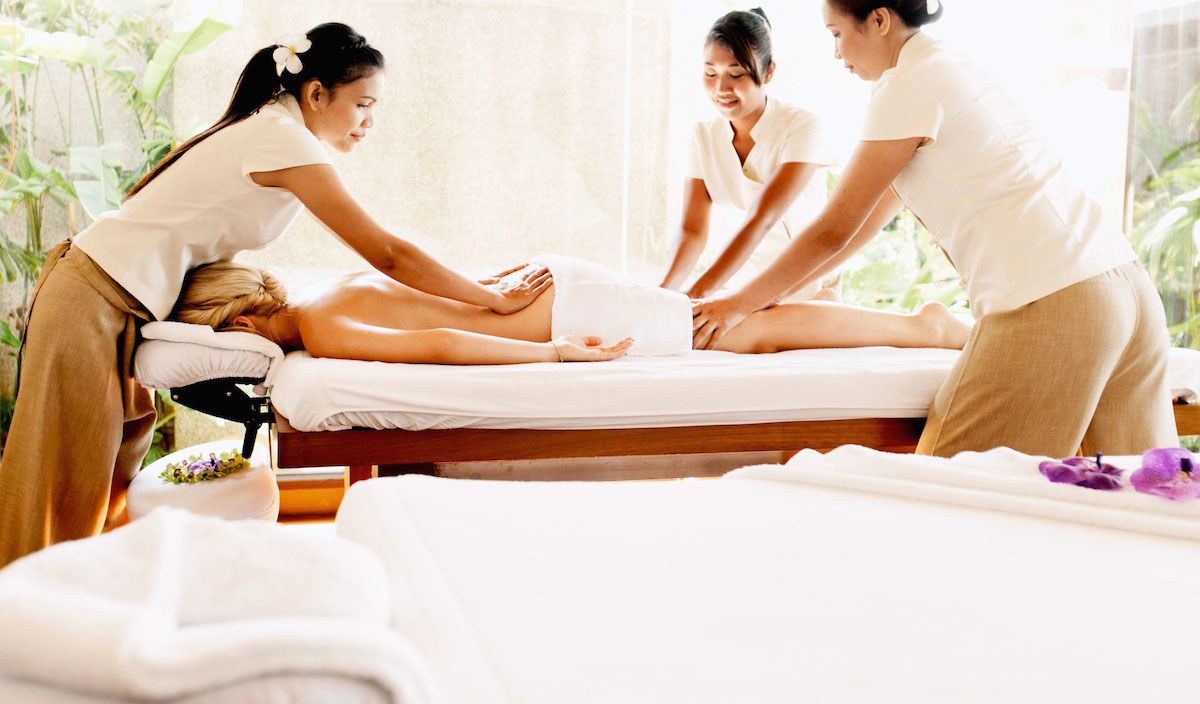 The Importance & Health Benefits of Massage When Traveling