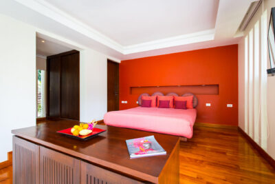 19_BaanAsan_Red Bedroom