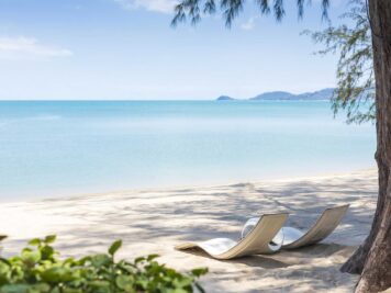 Villa Suriya Koh Samui - Private beach loungers