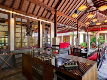 Villa-San-Kitchen-and-dining