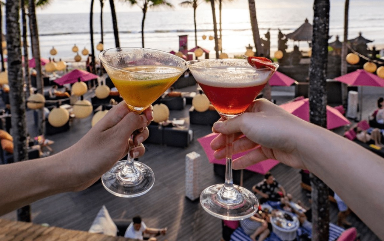 Cocktails at Canggu’s Beach Clubs