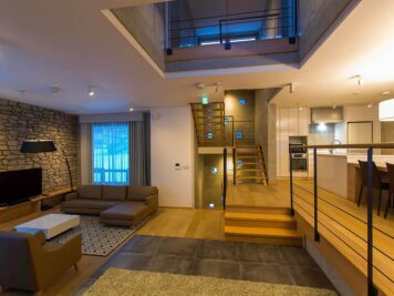 029-Mizunara-Spectacular-interio