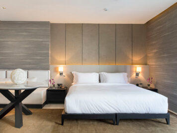 12-Sohamsa-Estate-Villa-Hamsa-Guest-bedroom-one-setting