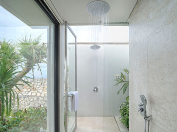 19-Sohamsa-Esate-Villa-Hamsa-Master-bedroom-bathroom