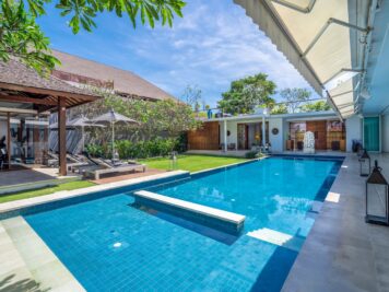 2.-Villa-Cendrawasih-Inviting-private-pool-Large-1