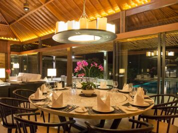 20-Sohamsa-Estate-Villa-Hamsa-Dining-area