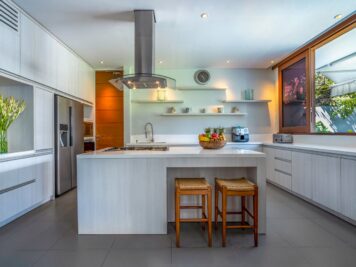 9.-Villa-Cendrawasih-Spotless-kitchen-Large