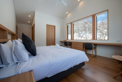 Chalet Ro-An - Master Bedroom 1 - 1